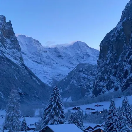 Hostel Schutzenbach Backpackers For Adults 18-34 Years Only Lauterbrunnen