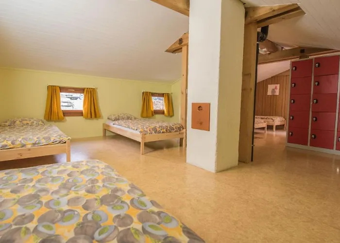 Schutzenbach Backpackers For Adults 18-34 Years Only ホステル *