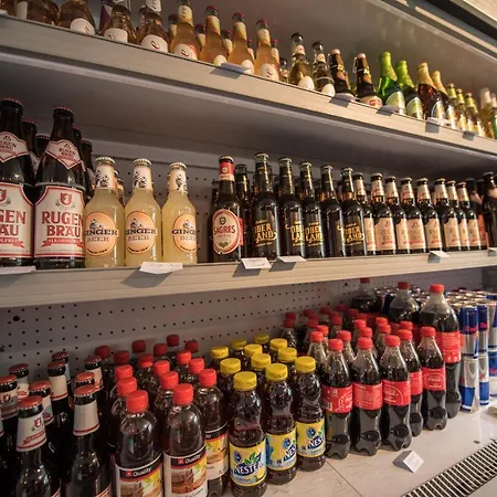 Schutzenbach Backpackers For Adults 18-34 Years Only * Лаутербруннен