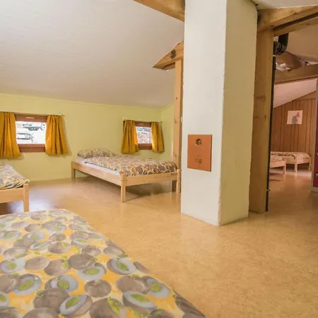 Schutzenbach Backpackers For Adults 18-34 Years Only ホステル *